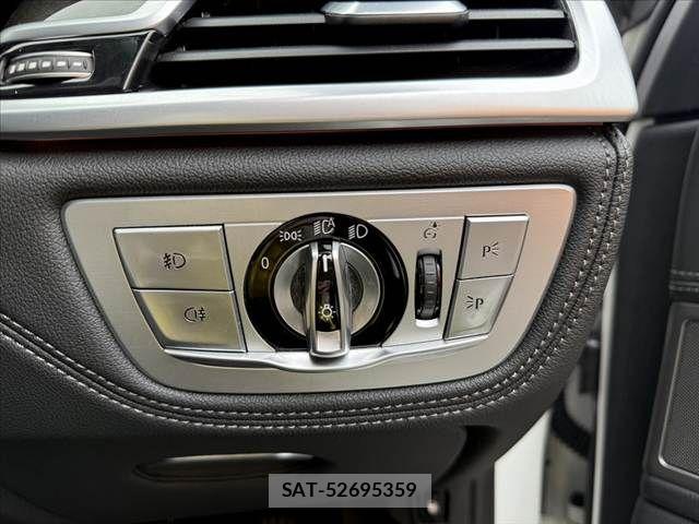 Bmw 7 SERIES 2017-09 7453197-23