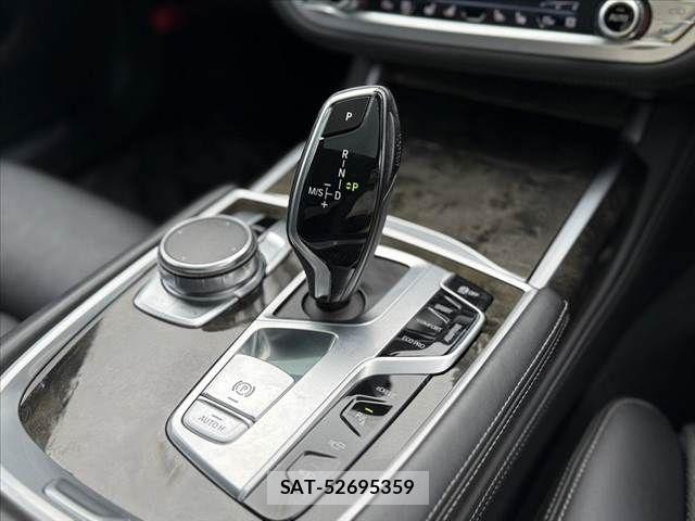 Bmw 7 SERIES 2017-09 7453197-28