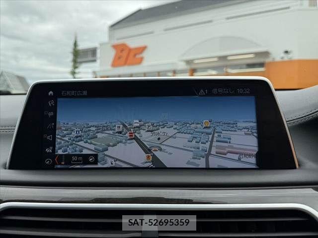 Bmw 7 SERIES 2017-09 7453197-4