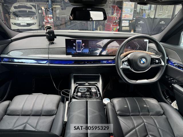 Bmw 7 SERIES 2023-09 7508251-1