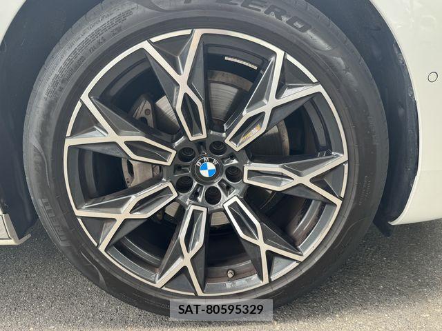 Bmw 7 SERIES 2023-09 7508251-26