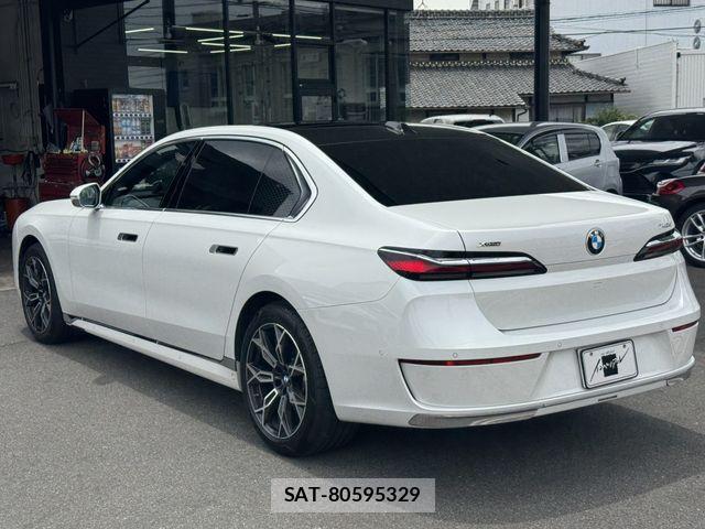 Bmw 7 SERIES 2023-09 7508251-2