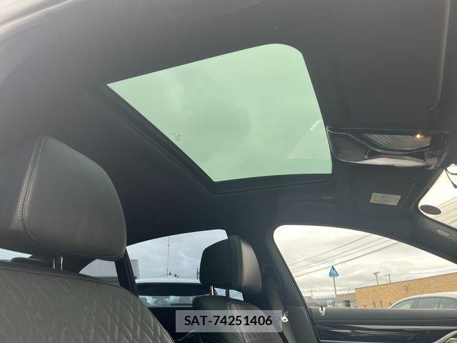 Bmw 7 SERIES 2017-09 7615244-12