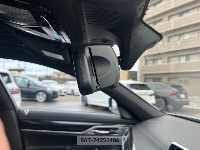 Bmw 7 SERIES 2017-09 7615244-23
