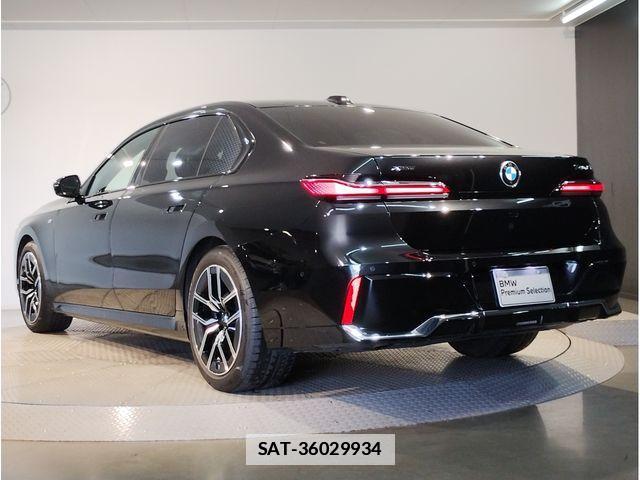 Bmw 7 SERIES 2023-06 7782966-6