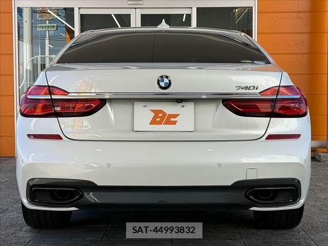 Bmw 7 SERIES 2016-02 8034596-13
