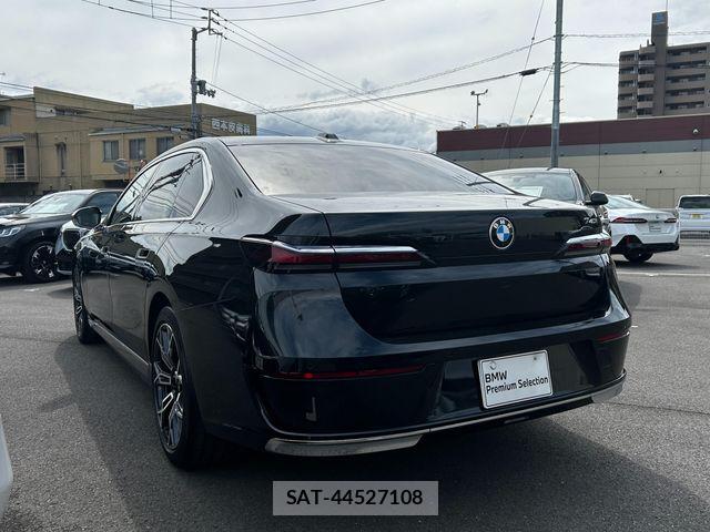 Bmw 7 SERIES 2023-03 8658212-9