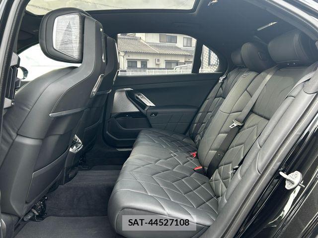 Bmw 7 SERIES 2023-03 8658212-18