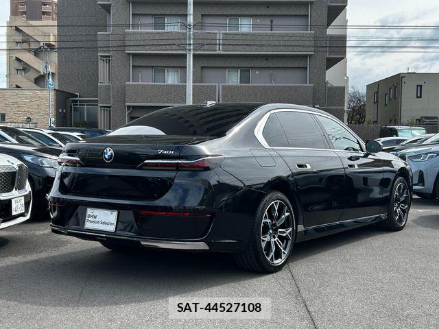 Bmw 7 SERIES 2023-03 8658212-7
