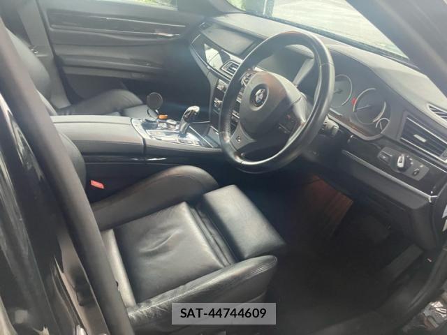 Bmw 7 SERIES 2011-09 8740891-12