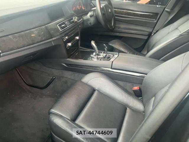 Bmw 7 SERIES 2011-09 8740891-14