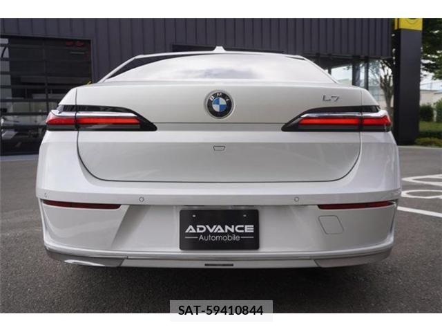 Bmw 7 SERIES 2023-07 8878870-10