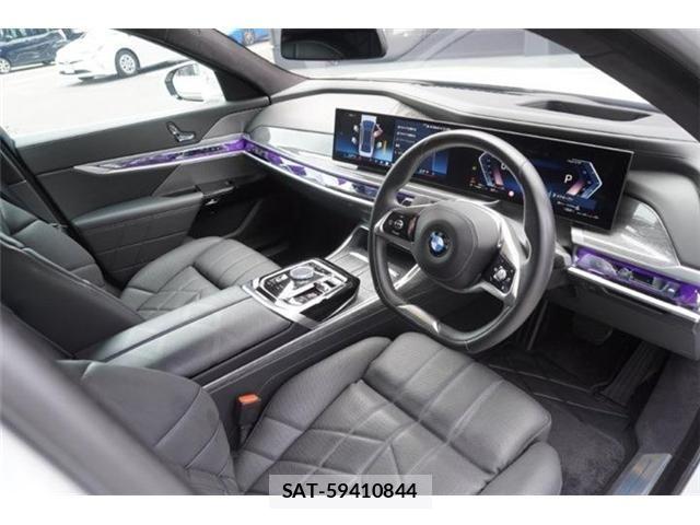 Bmw 7 SERIES 2023-07 8878870-25