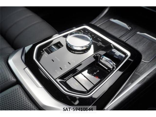 Bmw 7 SERIES 2023-07 8878870-27