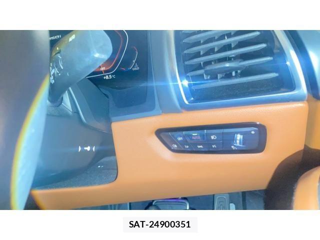 Bmw 8 SERIES 2019-08 3355824-17