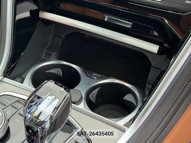Bmw 8 SERIES 2019-09 7325949-23