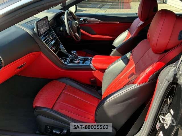 Bmw 8 SERIES 2022-12 7453201-1