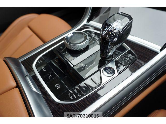 Bmw 8 SERIES 2019-07 7902331-28
