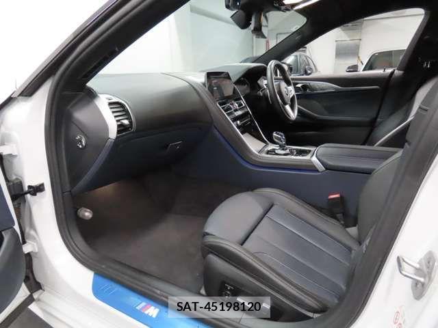 Bmw 8 SERIES 2020-08 3355825-12