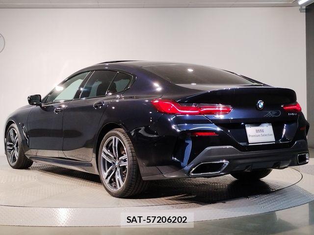 Bmw 8 SERIES 2021-04 6813997-2