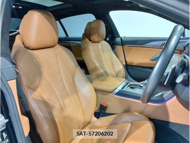 Bmw 8 SERIES 2021-04 6813997-4