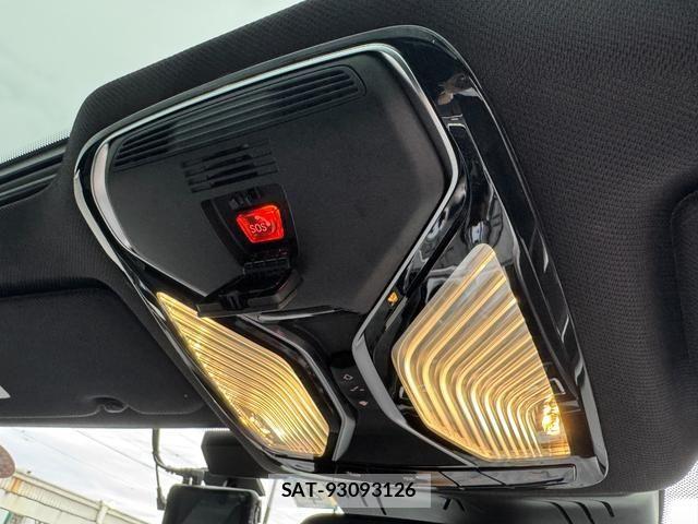 Bmw 8 SERIES 2023-04 7215353-23