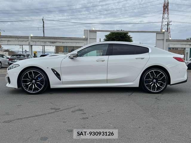 Bmw 8 SERIES 2023-04 7215353-5