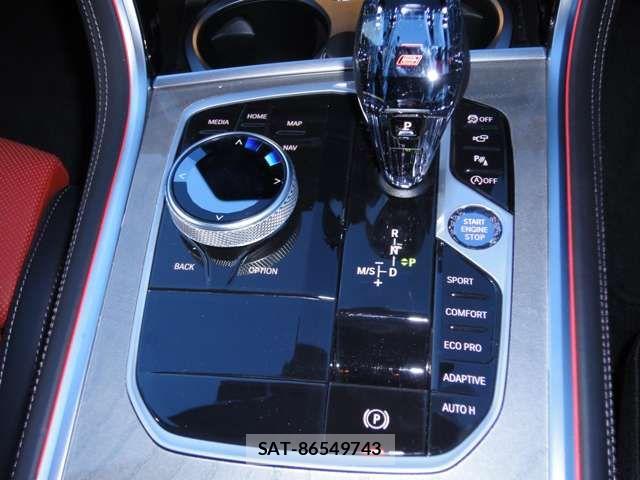 Bmw 8 SERIES 2025-09 7215349-17