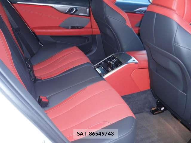 Bmw 8 SERIES 2025-09 7215349-8