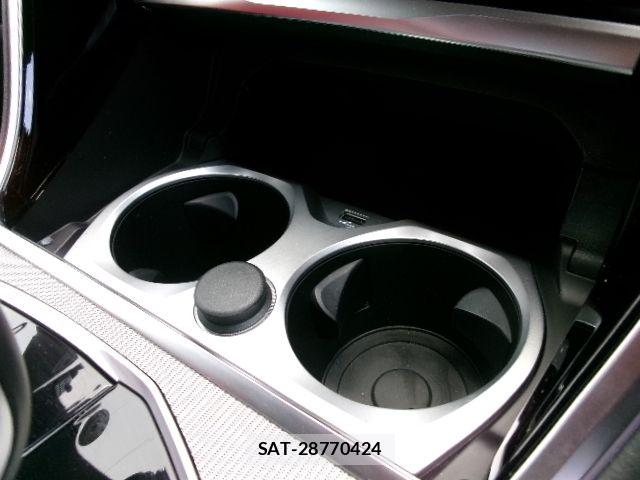 Bmw 8 SERIES 2023-03 7378954-12