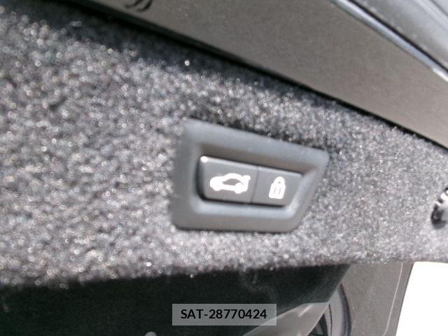 Bmw 8 SERIES 2023-03 7378954-25