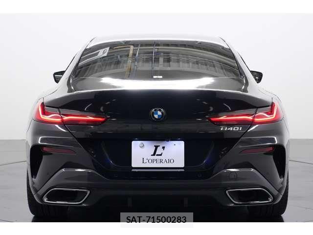 Bmw 8 SERIES 2021-11 8229043-17