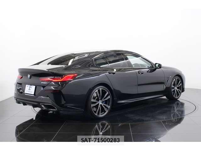 Bmw 8 SERIES 2021-11 8229043-1