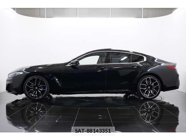 Bmw 8 SERIES 2023-03 8740892-16