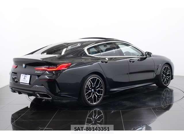 Bmw 8 SERIES 2023-03 8740892-1