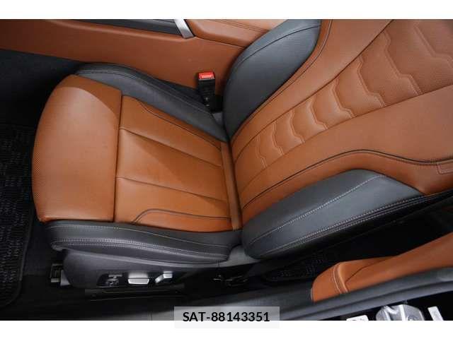 Bmw 8 SERIES 2023-03 8740892-5