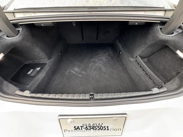 Bmw 8 SERIES 2023-12 8828043-17