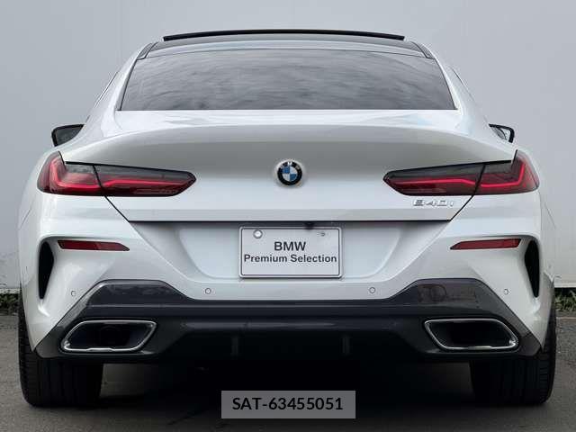 Bmw 8 SERIES 2023-12 8828043-4