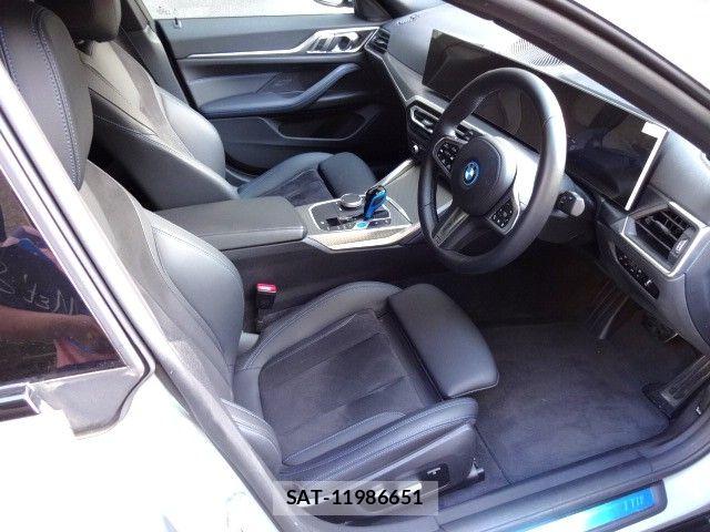 Bmw i4 2023-04 6750954-14