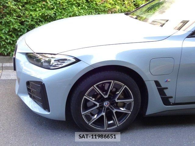 Bmw i4 2023-04 6750954-4