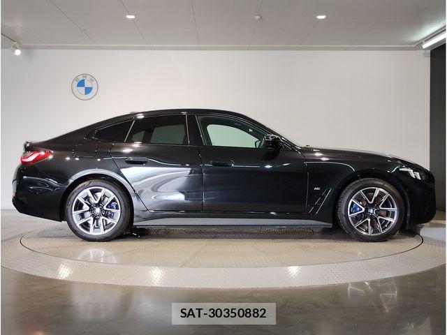 Bmw i4 2025-11 7325950-6