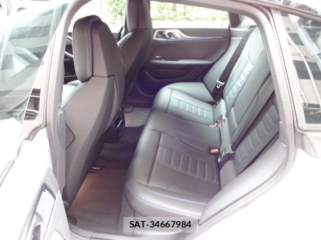 Bmw i4 2025-03 7325952-16
