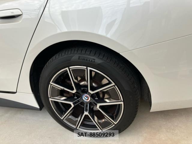 Bmw i4 2022-07 7721433-5