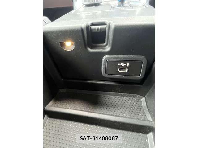 Bmw i4 2022-08 8129198-10