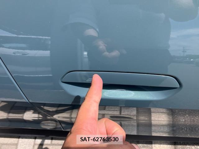 Bmw i4 2025-06 8206596-11