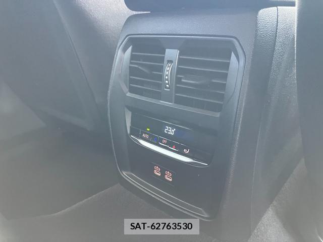 Bmw i4 2025-06 8206596-16