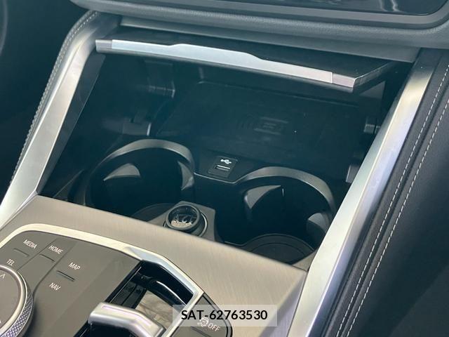 Bmw i4 2025-06 8206596-23