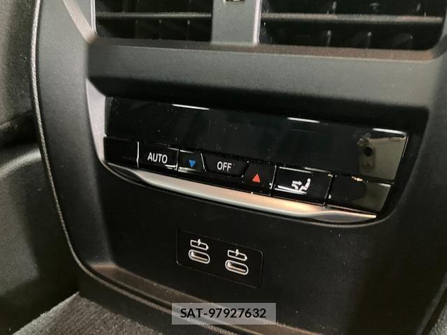 Bmw i4 2025-06 8206597-16