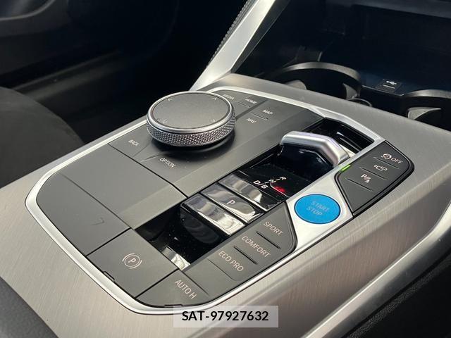 Bmw i4 2025-06 8206597-22