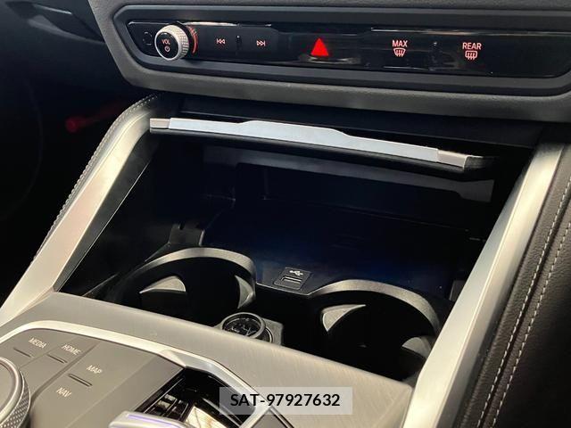 Bmw i4 2025-06 8206597-23